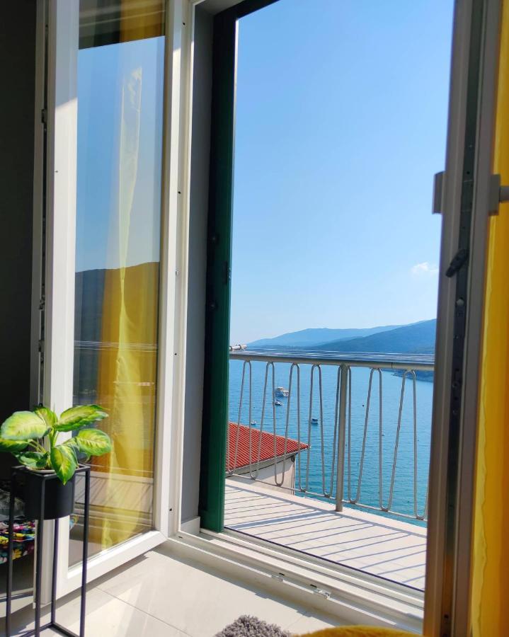 Apartment Noemi With A Direct Beach View غاباس المظهر الخارجي الصورة